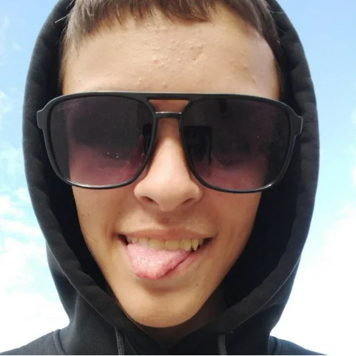 Sticker Создано в @StickerEdit_bot - 4