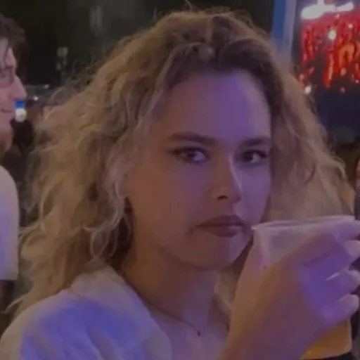 Стикер s5570462062261_by_StickerEdit_bot - 1