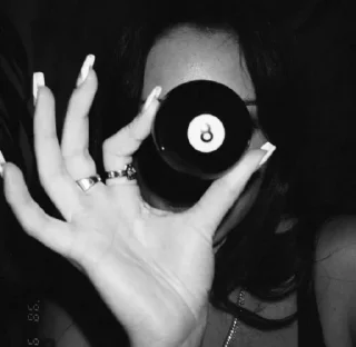 Стикер 𝐄𝐕𝐄𝐋𝐈𝐍. @sozdat_stikery_bot - 3