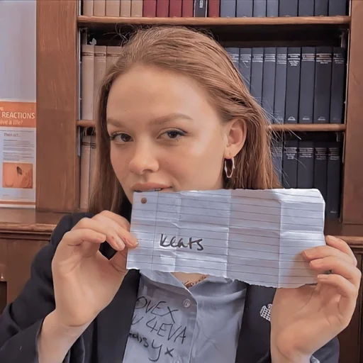 Стикер 𝐒𝐚𝐝𝐢𝐞 𝐒𝐨𝐯𝐞𝐫𝐚𝐥𝐥⚡ :: @fStikBot - 2