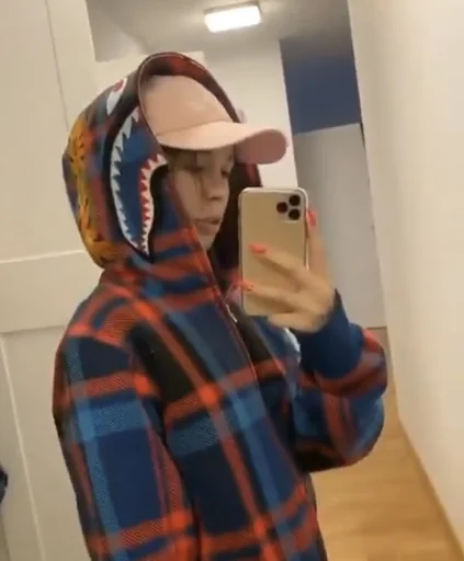 Человек стена комнатный