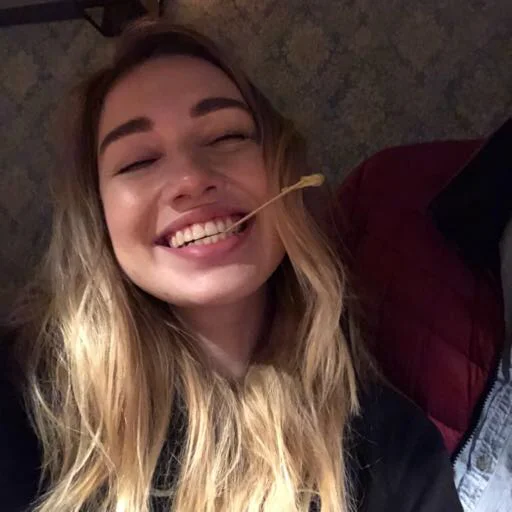 Человек человеческое лицо улыбаться