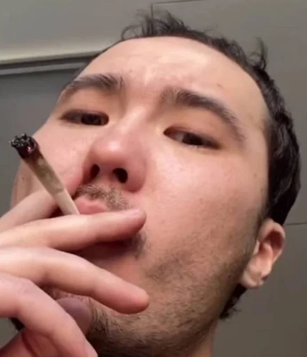 Человек человеческое лицо табачные изделия