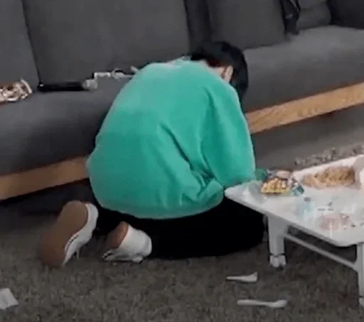 Стикер seokjiniuss_by_fStikBot - 1