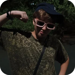 Sticker серега алкаш • @DayStikBot - 2