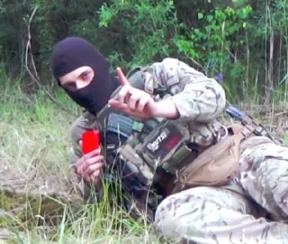 на открытом воздухе армия военный камуфляж