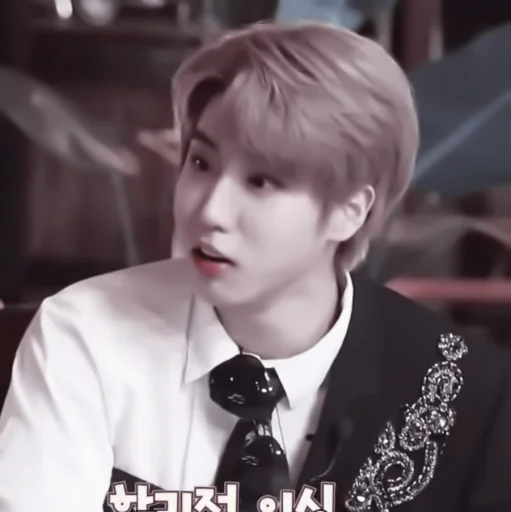 Sticker #𝐈𝐧𝐓𝐡𝐞𝐒𝐡𝐨𝐰𝐓𝐨𝐝𝐚𝐲: jisung ;: by @paradismaudit - 6