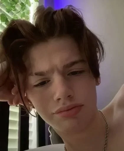 Человек человеческое лицо селфи