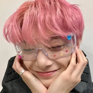 Стикер любимые - 1