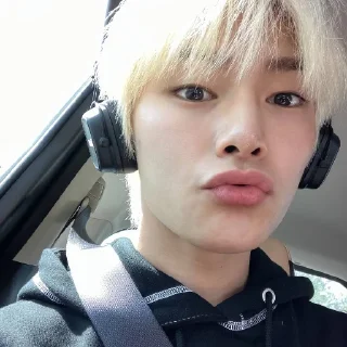 Стикер любимые - 2