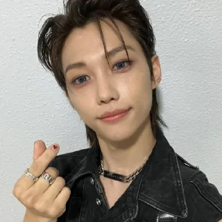 Стикер любимые - 9