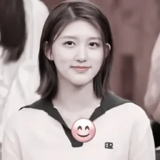 Стикер #gaeul : 🤍 : by @smstickerr - 2