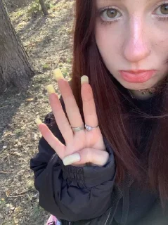 Стикер Сонечка @MoiStikiBot - 9