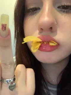 Стикер Сонечка @MoiStikiBot - 7