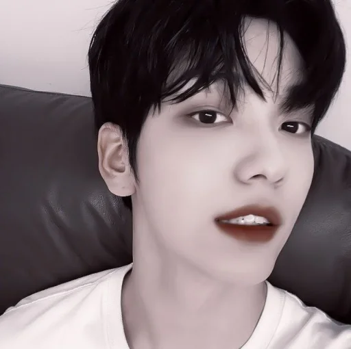 Sticker 𝘴𝘰𝘰𝘣𝘪𝘯 :; by @seduiisantee - 0