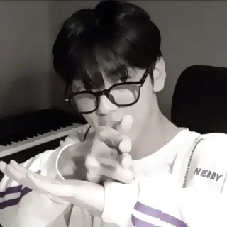 Стикер ✦ 𝗌𝗈𝗈𝖻𝗂𝗇 !¡ 𝖿𝗋. @soobxhub - 5