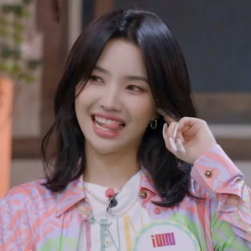 Sticker ✦ ָ ֙⋆ soyeon by @paradoxstickers - 0