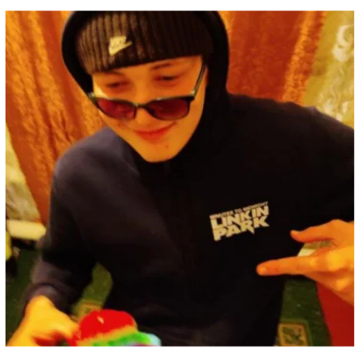 Стикер ssqwrtll - 2