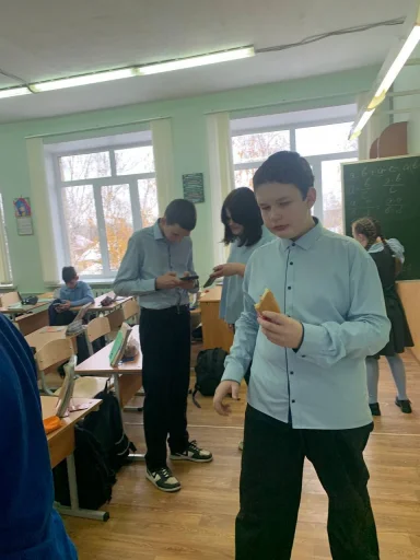 Друзья 👯 @TgEmodziBot - 