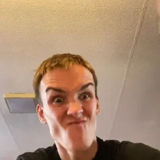 Sticker 💅 | via sticked.app - 4