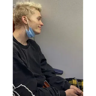 Стикер milohlox  | via sticked.app - 8