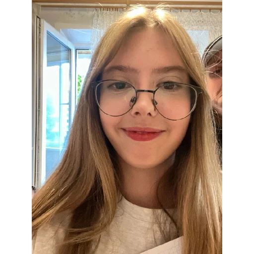 бля ну эт крч там Павел Дуров накачанный голенький - 