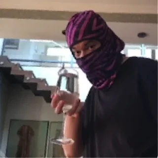 Стикер Мш потеряли хату | via sticked.app - 2