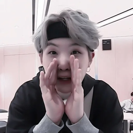 Стикер ` 𝘆𝗼𝗼𝗻𝗴𝗶. @beaconshy :: @fStikBot - 8