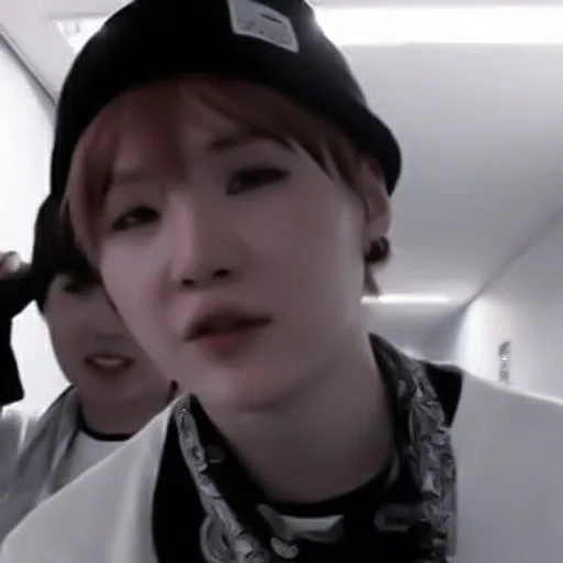 Стикер ` 𝘆𝗼𝗼𝗻𝗴𝗶. @beaconshy :: @fStikBot - 1