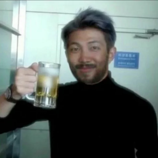 @kpopmems - Человек