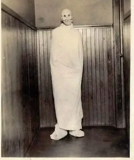 эскиз стена одежда