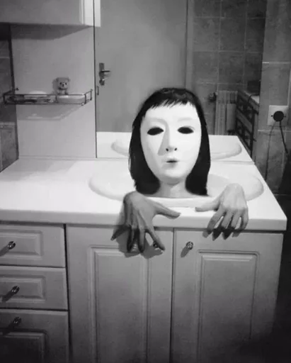 комнатный черно-белый человеческое лицо