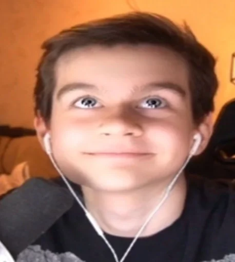 Sticker эээ by @fStikBot - 5