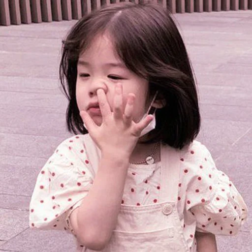 SHEALEN | @YUDCBBY - person