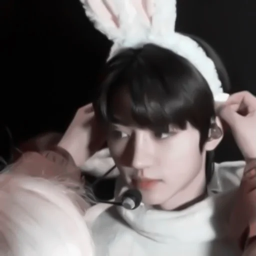 Человек человеческое лицо модный аксессуар