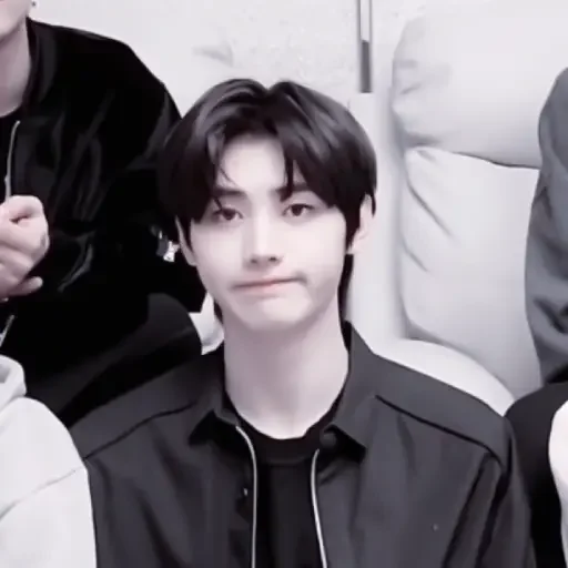 Sticker sᴜɴɢʜᴏᴏɴ ʙʏ @kengastickers - 2