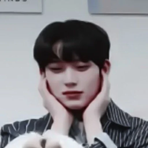 Sticker 🐙:;𝙨𝙪𝙣𝙤𝙤⁂ / @kookluvv :: @fStikBot - 5