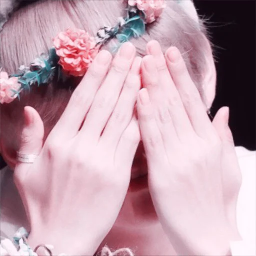 Человек модный аксессуар гвоздь