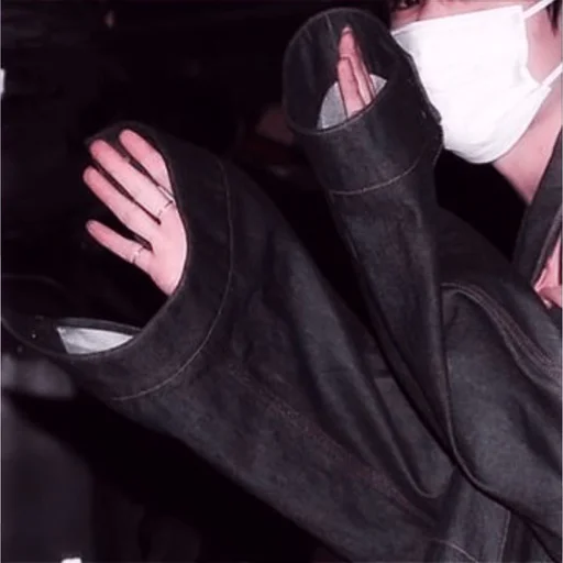 Человек одежда чёрный