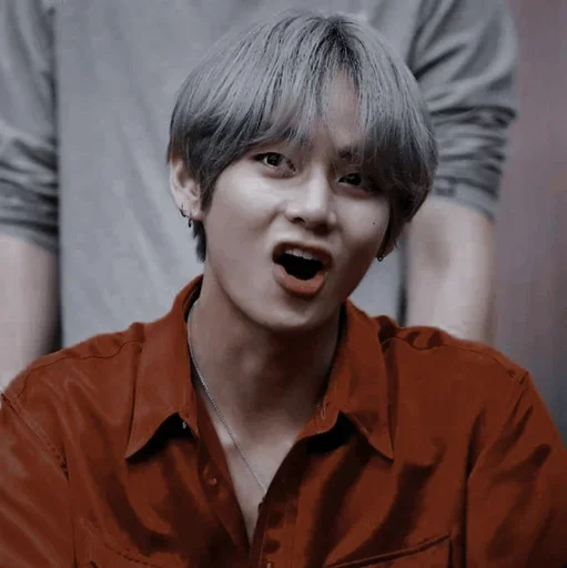 Стикер ᴷᴵᴹ 𝒕𝒂𝒆𝒉𝒚𝒖𝒏𝒈  @SWANPACK - 9