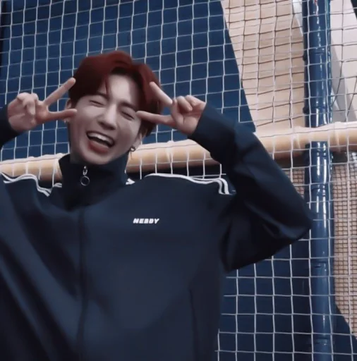 Sticker 𝘵𝘢𝘦𝘩𝘺𝘶𝘯 :; by @seduiisantee - 6