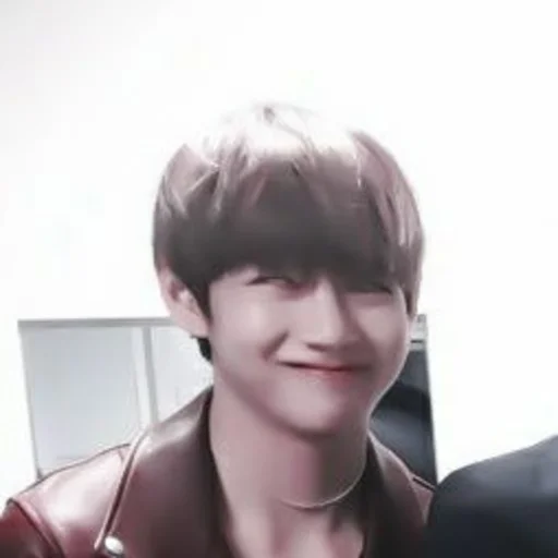 Стикер ᴛᴀᴇhyung | @jenliastikers - 10