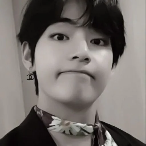 Стикер »𝙩𝙖𝙚𝙝𝙮𝙪𝙣𝙜: 🏐 : @virtstik - 10