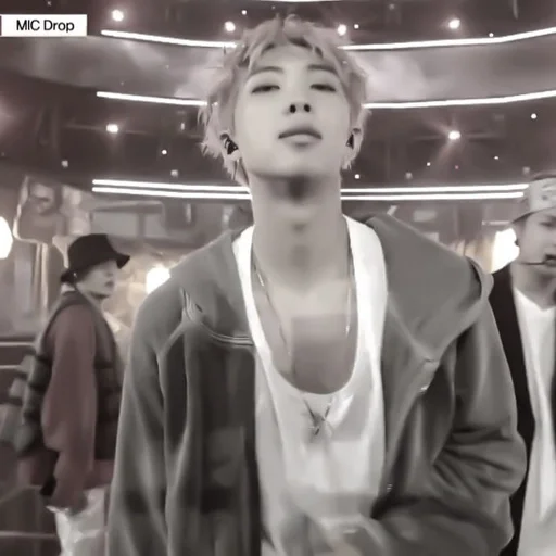 ``𖥻 намджун 🧦: by » @taeviisss :: @fStikBot - Человек