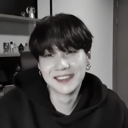 Стикер ``𝐘𝐎𝐎𝐍𝐆𝐈•🍟• @taevisss :: @fStikBot - 8