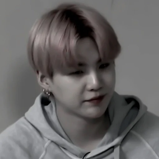 Стикер ``𝐘𝐎𝐎𝐍𝐆𝐈•🍟• @taevisss :: @fStikBot - 2