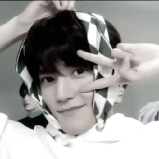 Стикер 🕸 - 𝐭𝐚𝐞𝐲𝐨𝐧𝐠`. | @pecjuwr - 5