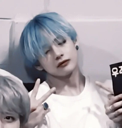 Sticker 🍭``тэхён!¡ @bitslpthaa :: @fStikBot - 7