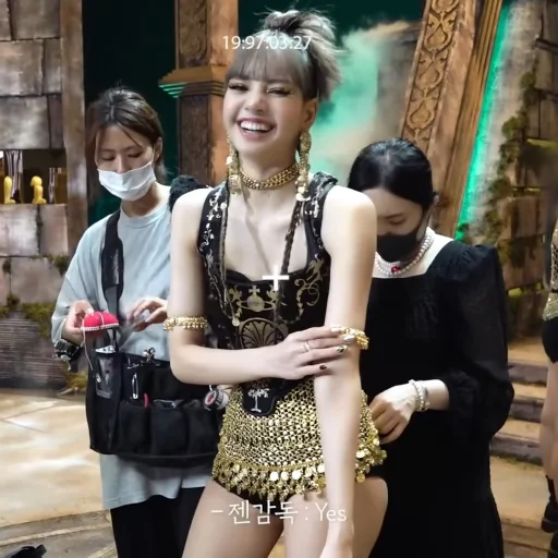 Стикер lisa @stikerrpasiarpwest - 9