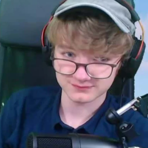 Sticker томми лох - 5